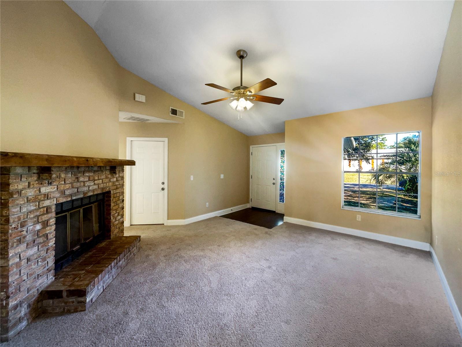 Image 3 of 18 For 511 Cloudcroft Drive