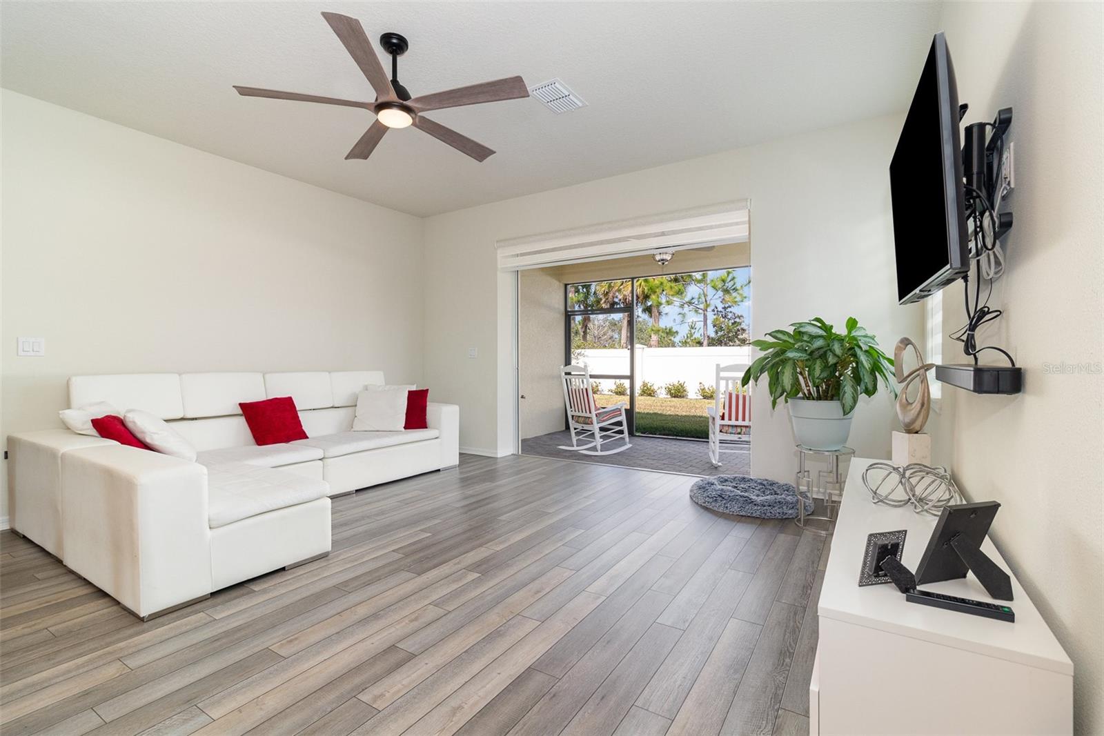 Image 6 of 23 For 6145 Citrus Grove Court