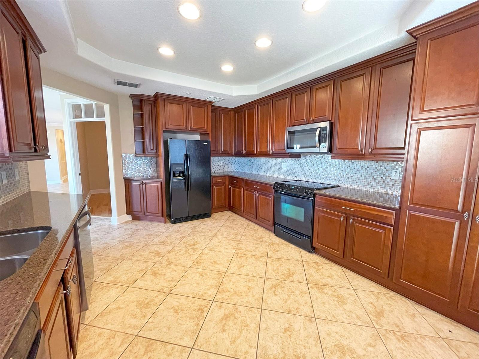 Image 12 of 43 For 7580 Toscana Boulevard 834