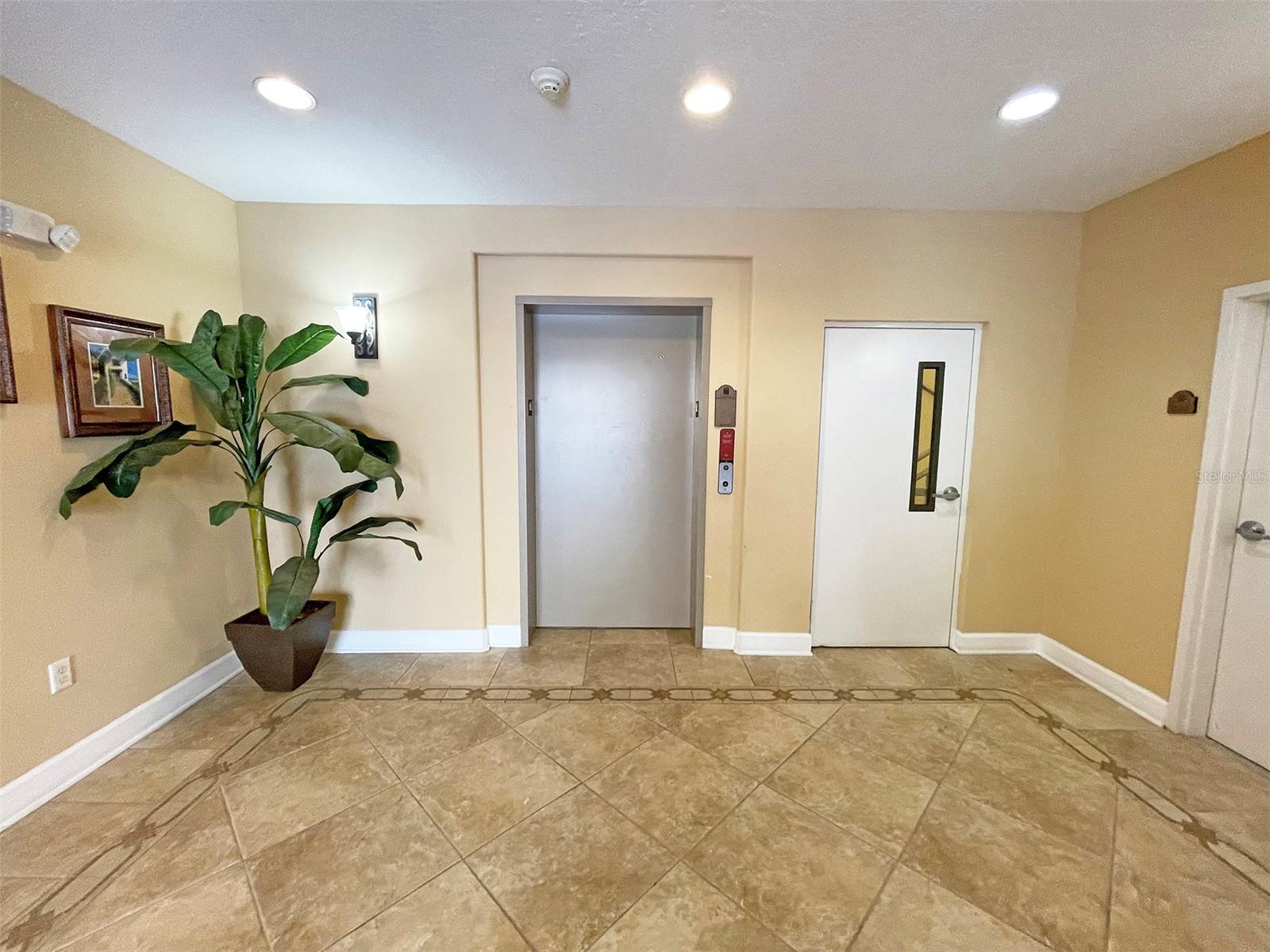 Image 34 of 43 For 7580 Toscana Boulevard 834