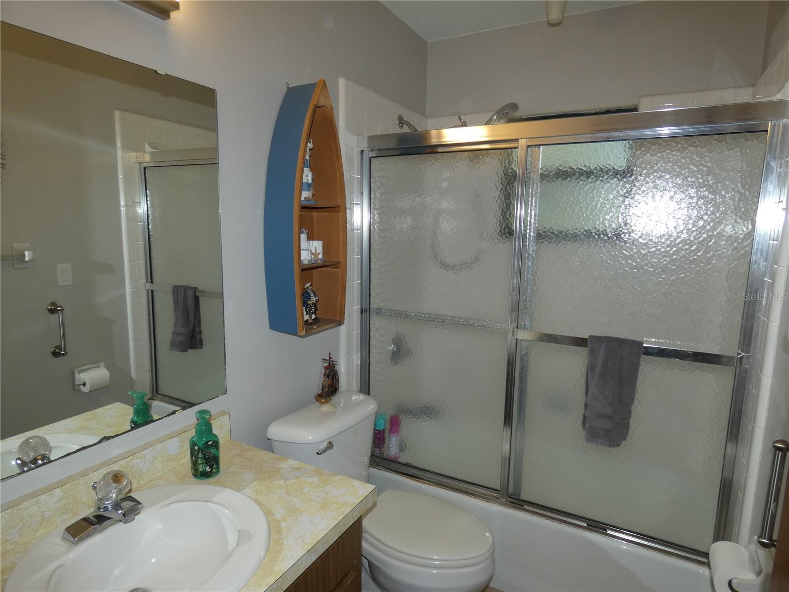 Image 11 of 22 For 749 Yorkshire Drive