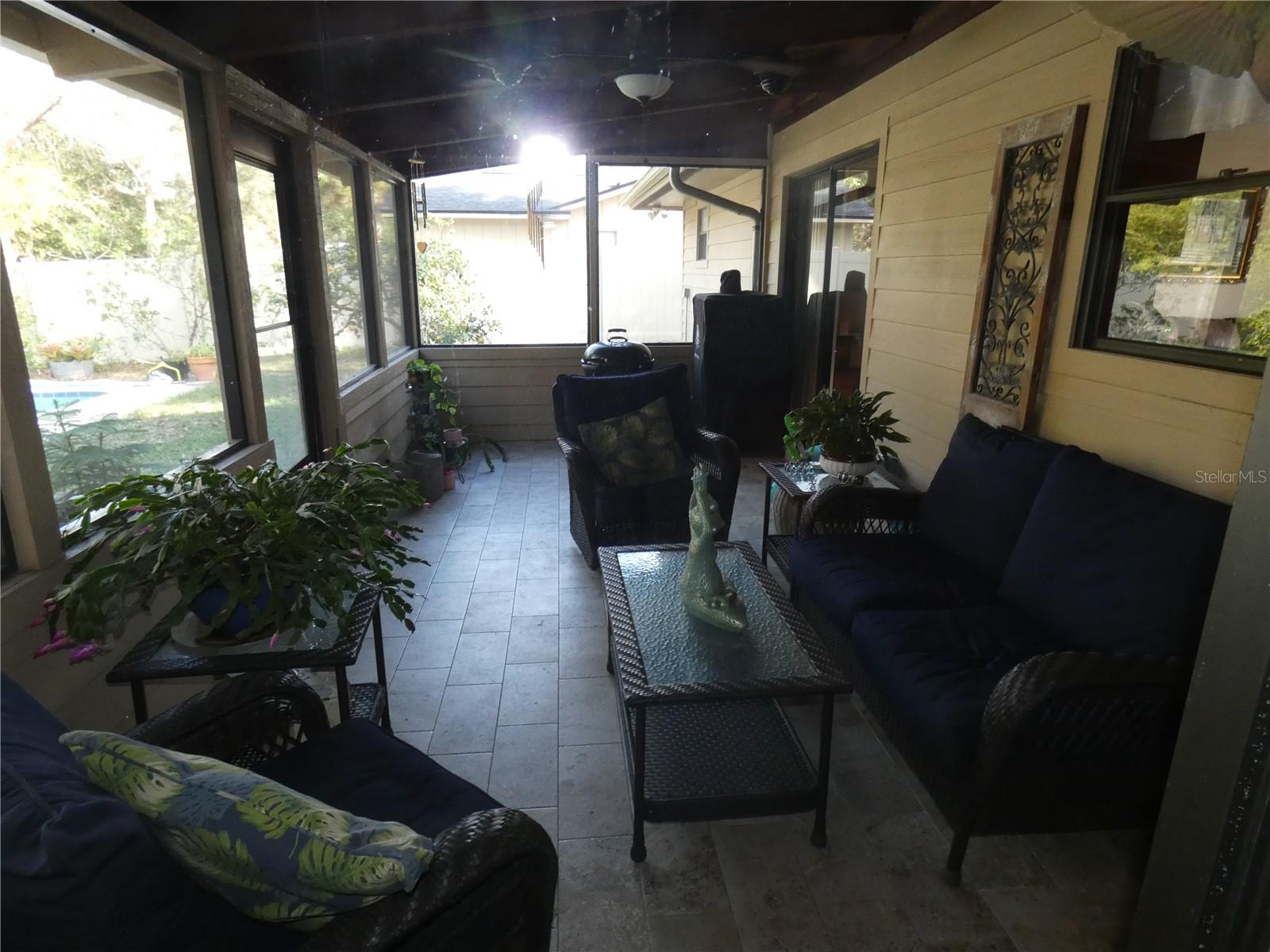 Image 14 of 22 For 749 Yorkshire Drive
