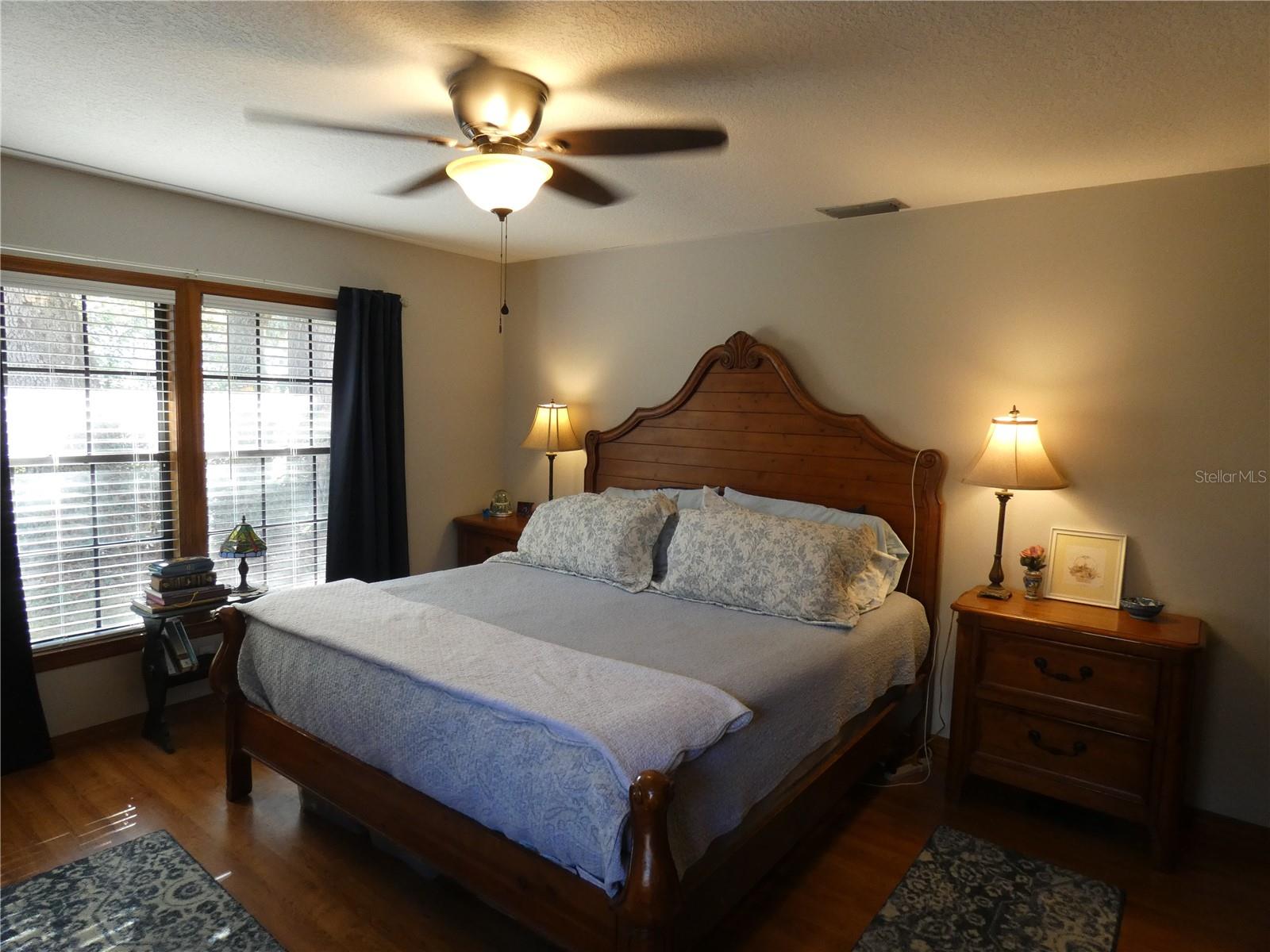 Image 3 of 22 For 749 Yorkshire Drive