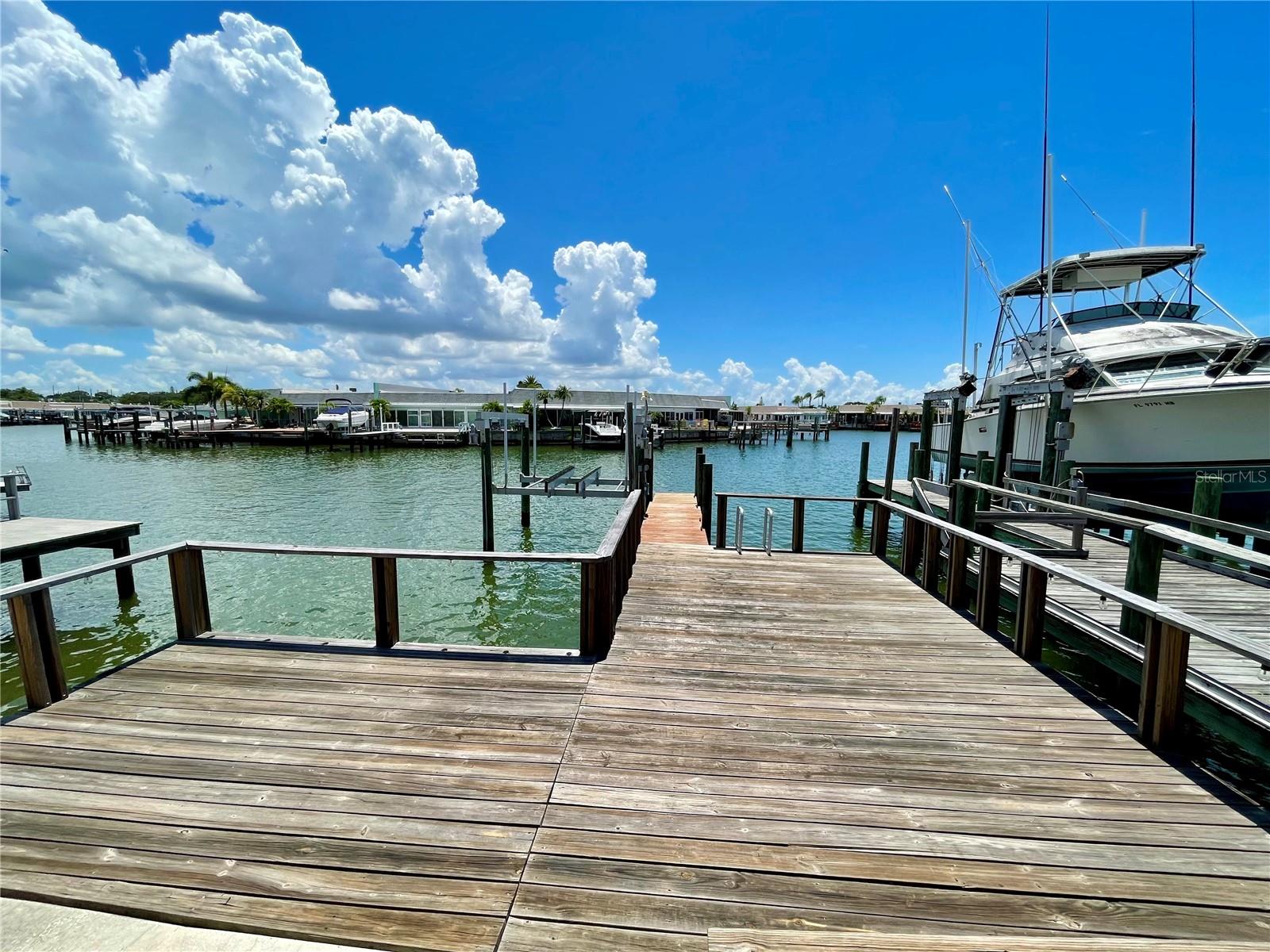 Image 33 of 40 For 514 Boca Ciega Point Boulevard N