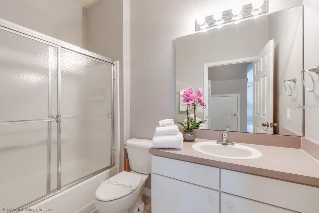Image 17 of 42 For 4732 Vero Beach Place
