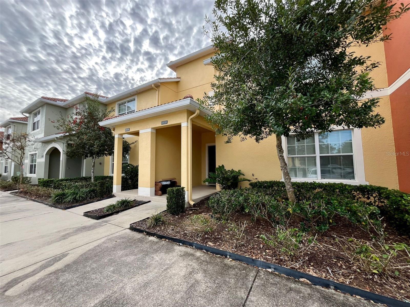 Image 2 of 14 For 8938 Majesty Palm Road