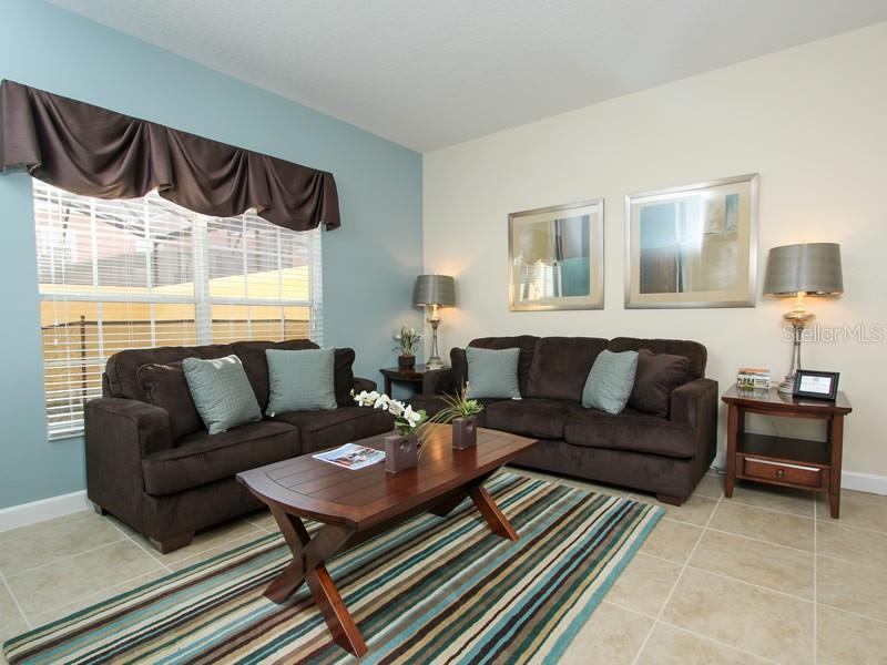 Image 4 of 14 For 8938 Majesty Palm Road