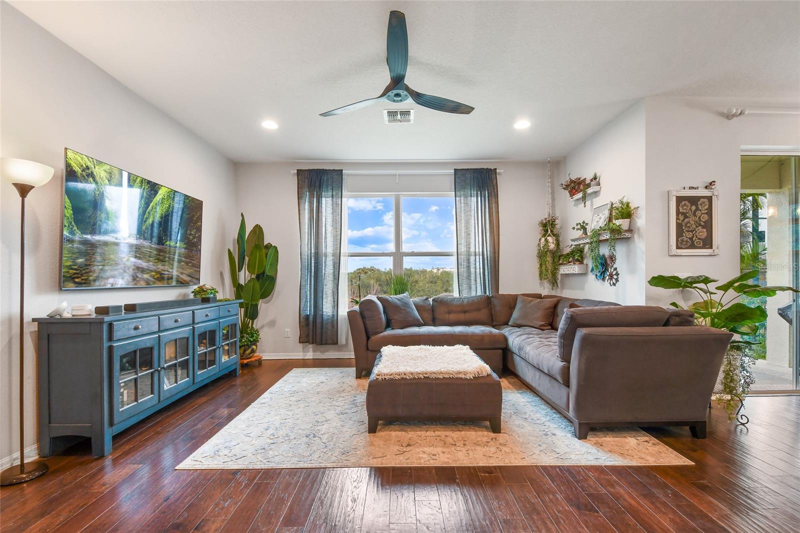 Image 12 of 71 For 1416 Cabot Drive