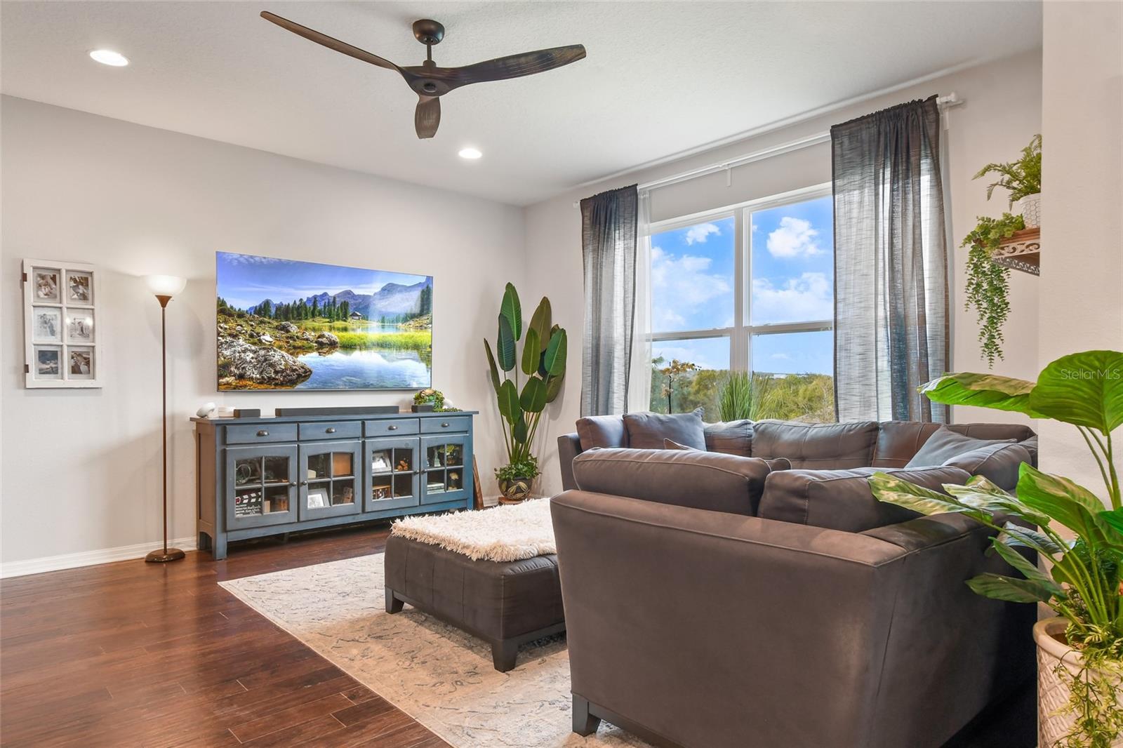 Image 13 of 71 For 1416 Cabot Drive