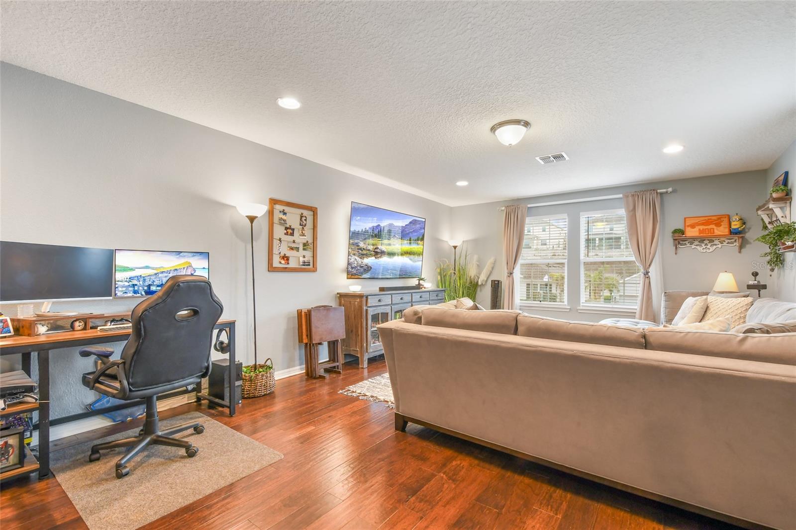 Image 28 of 71 For 1416 Cabot Drive
