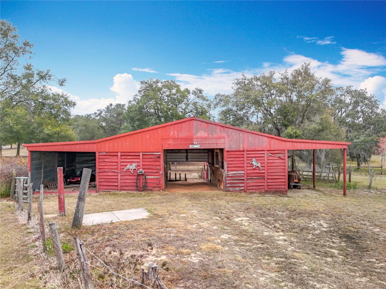 Image 64 of 99 For 17952 Lookout Hill Road