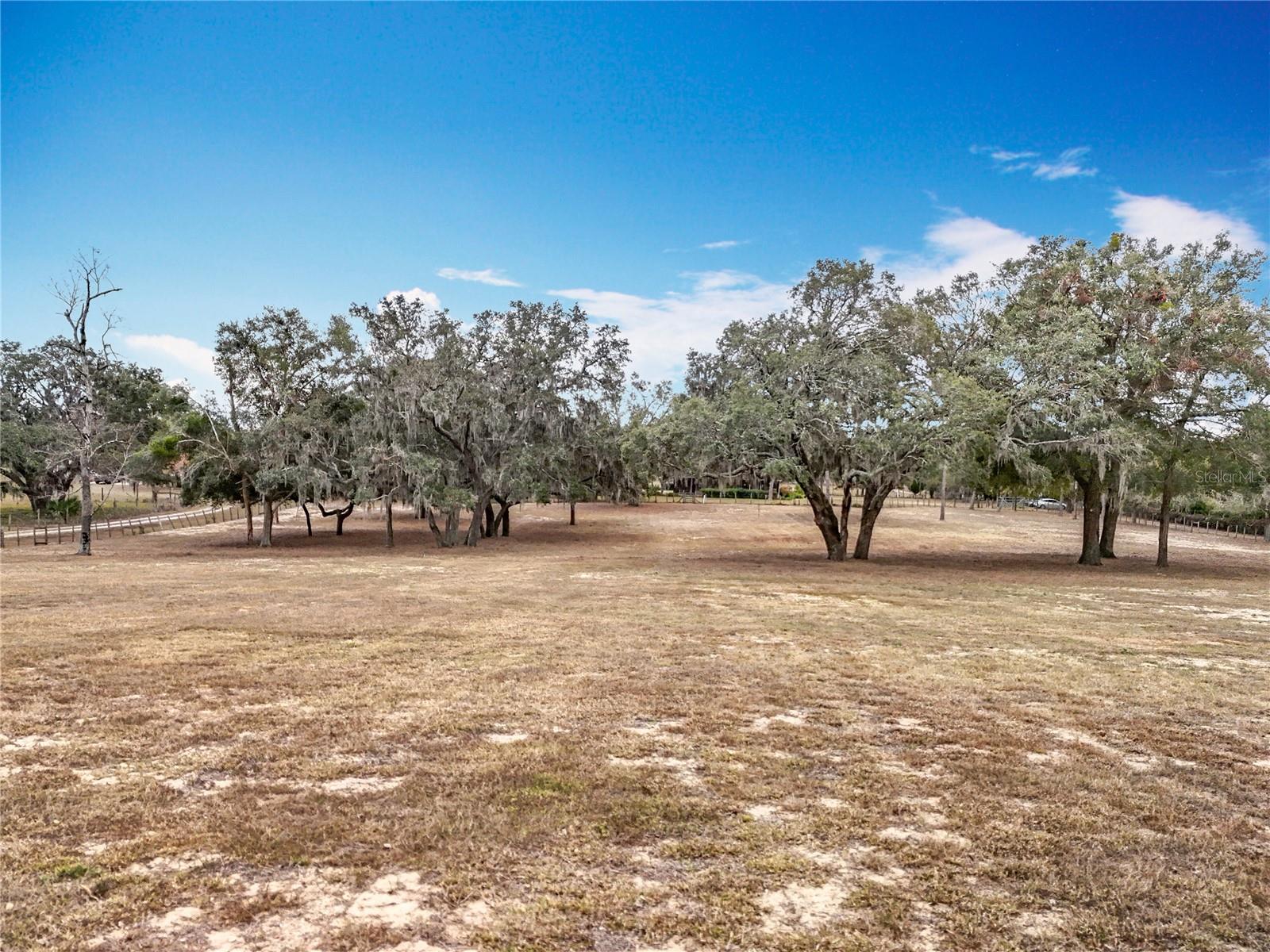 Image 93 of 97 For 17952 Lookout Hill Road