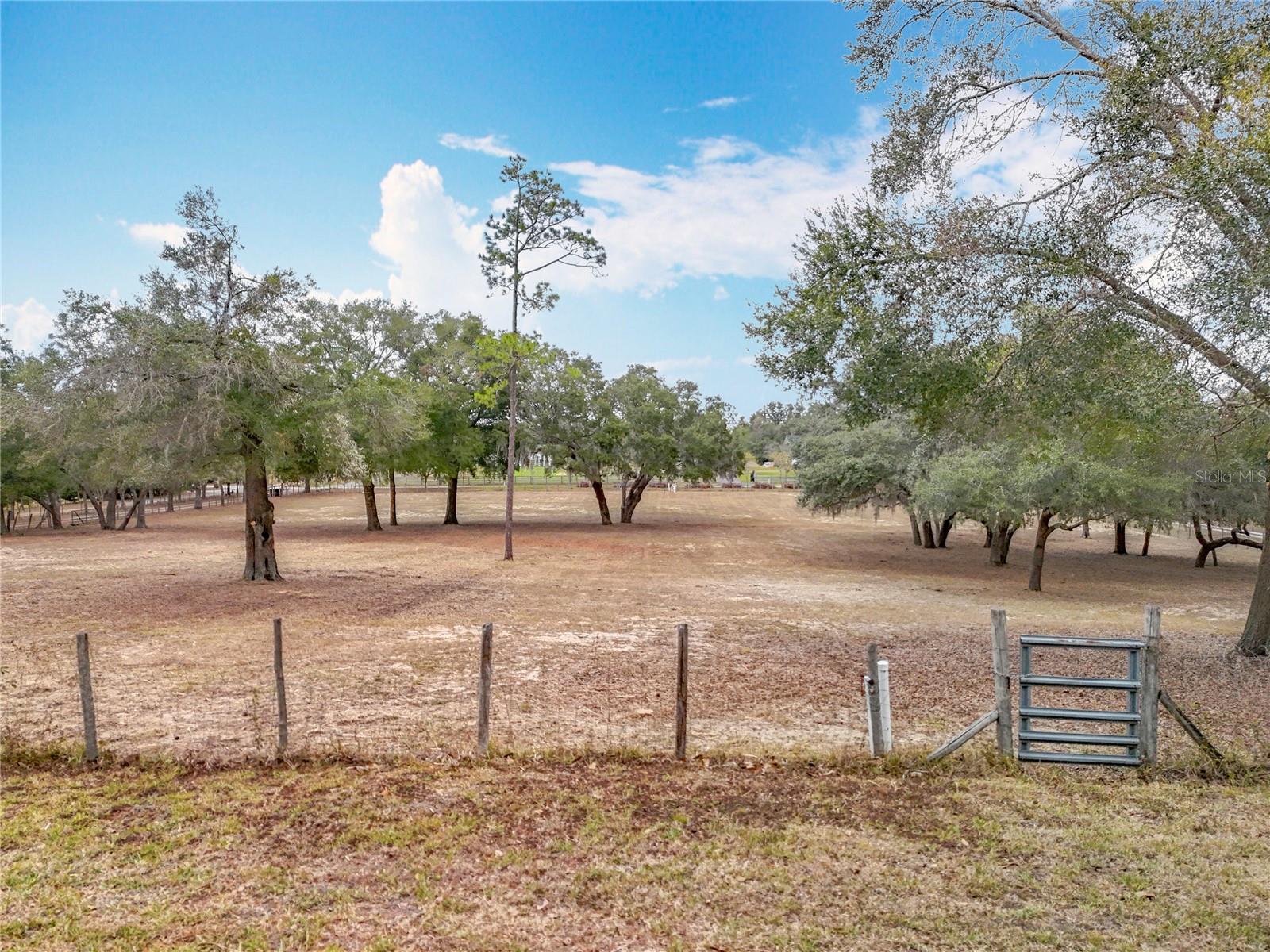 Image 94 of 97 For 17952 Lookout Hill Road