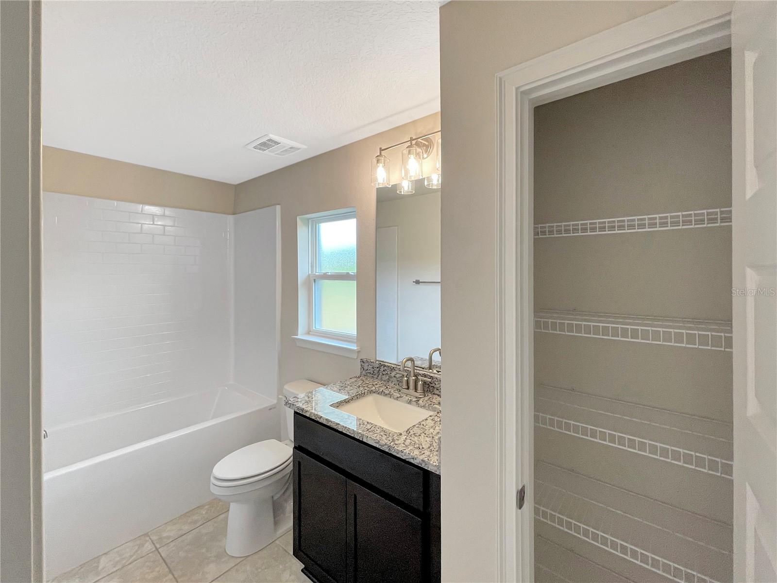 Image 12 of 22 For 4472 Sagefield Dr