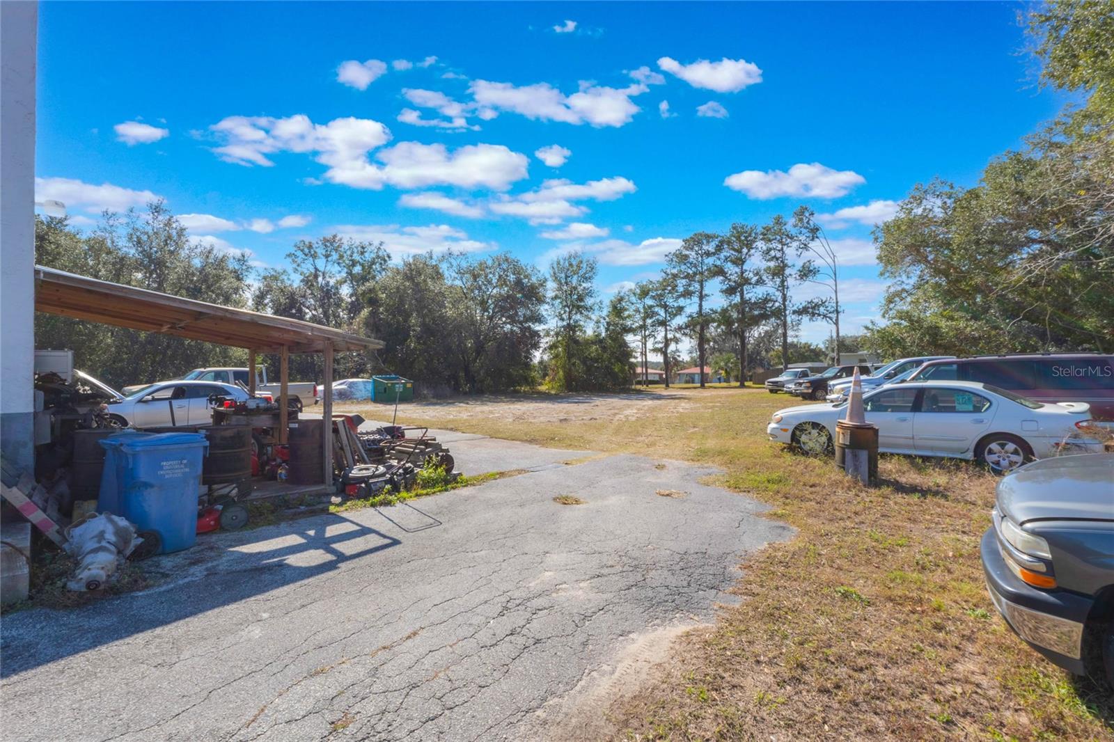 Listing photo id 21 for 3190 Florida Avenue