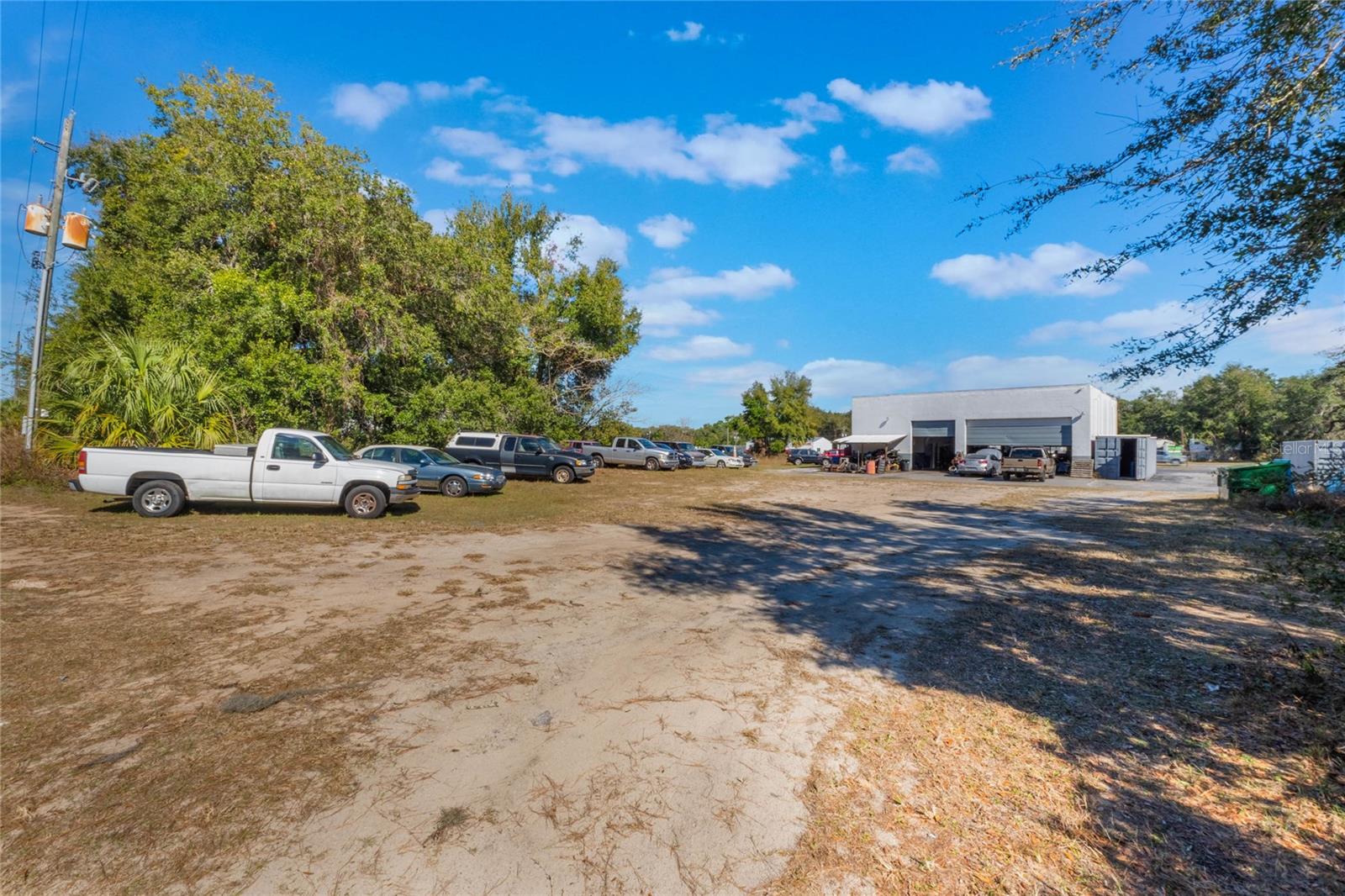 Listing photo id 23 for 3190 Florida Avenue