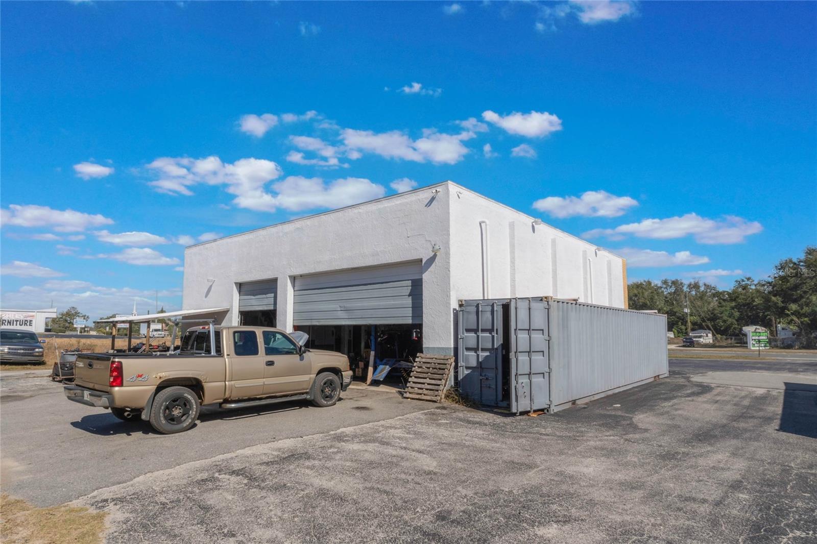 Listing photo id 25 for 3190 Florida Avenue