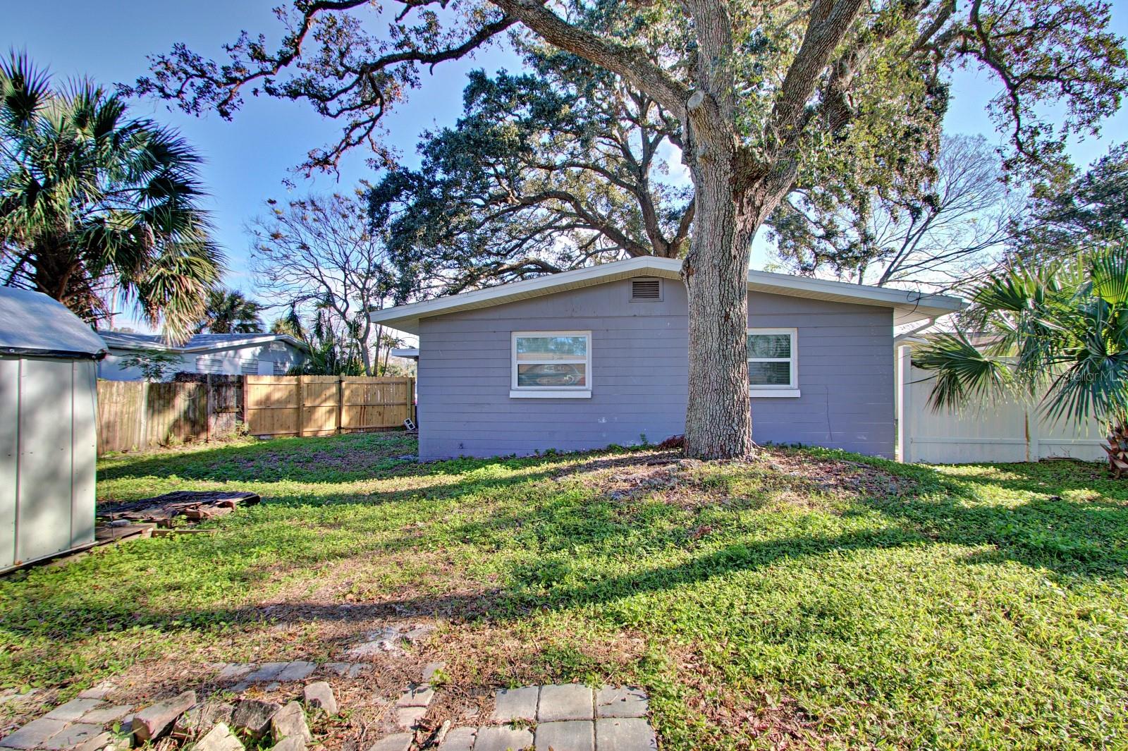 Image 26 of 30 For 1246 Margina Avenue