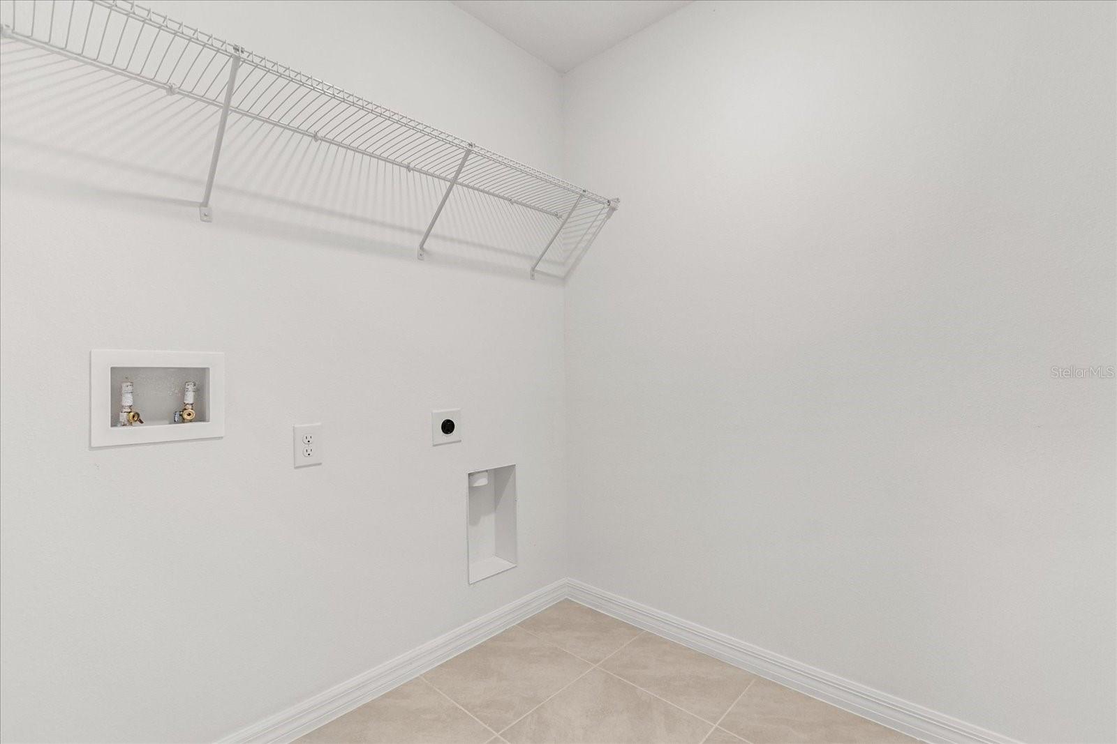 Image 14 of 20 For 204 Rivermill Way