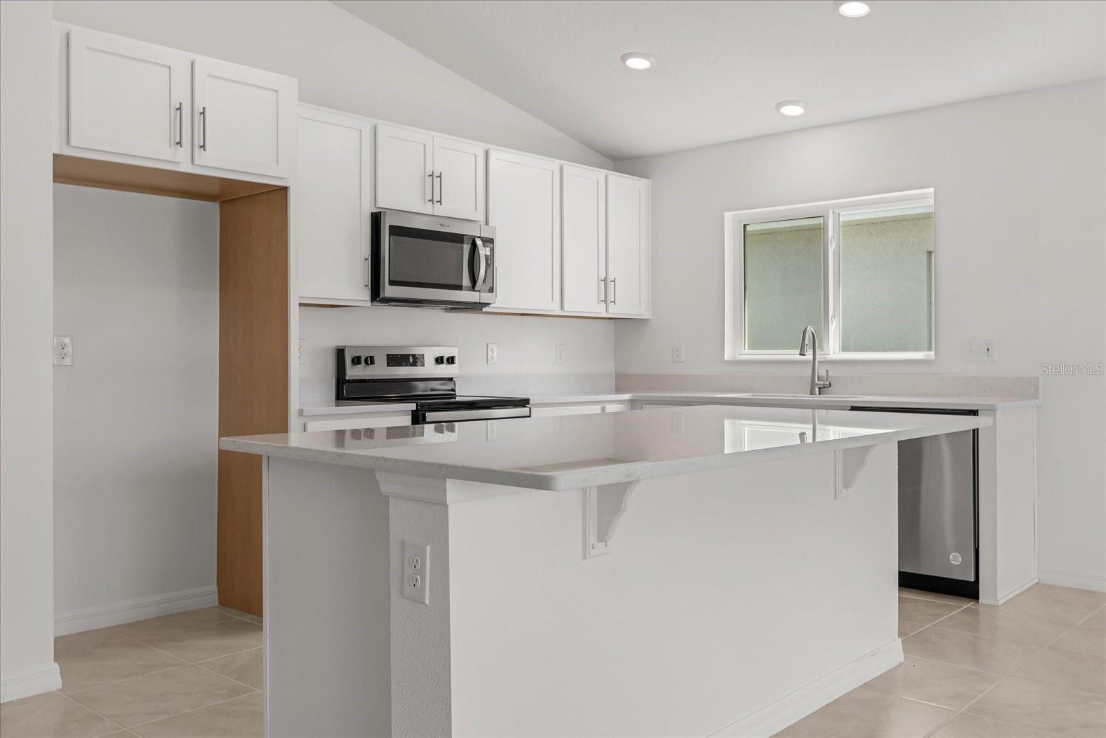 Image 3 of 20 For 204 Rivermill Way