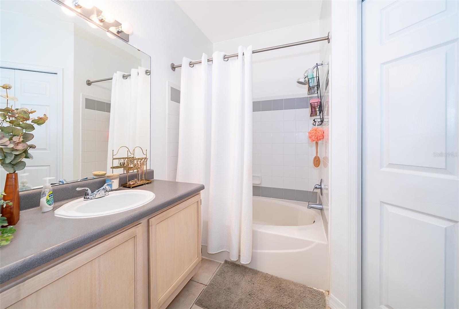 Image 12 of 16 For 6413 Astor Village Avenue 305