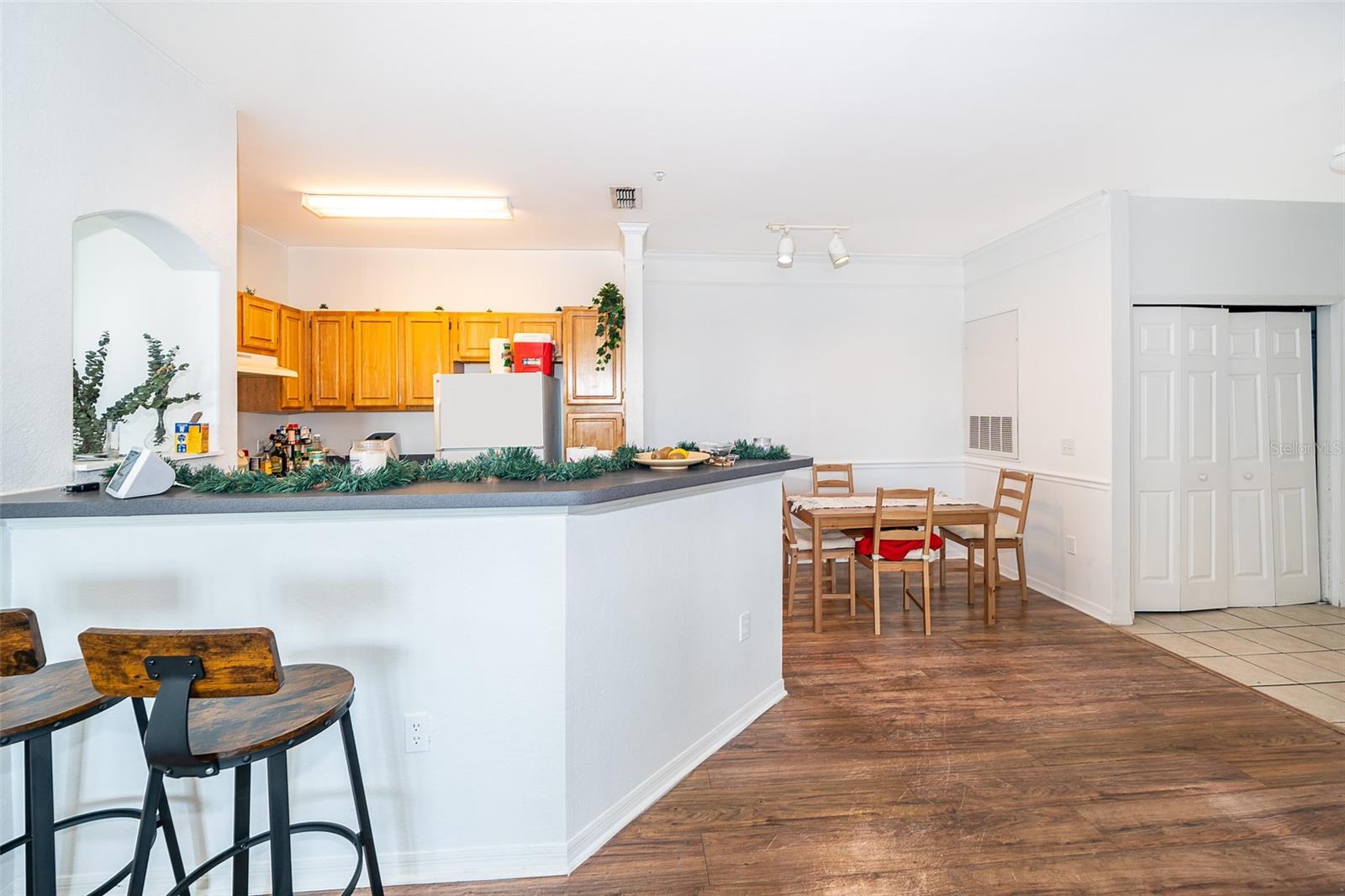 Image 8 of 16 For 6413 Astor Village Avenue 305