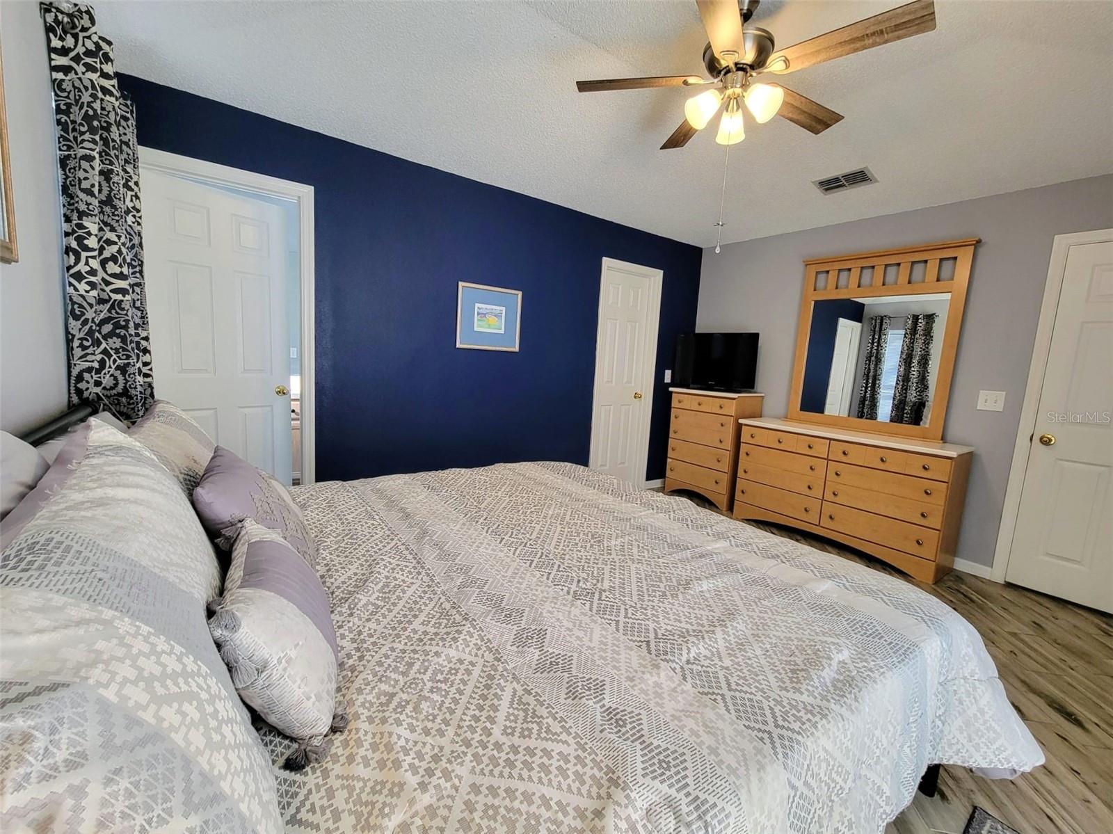 Image 10 of 28 For 8515 Sunrise Key Drive