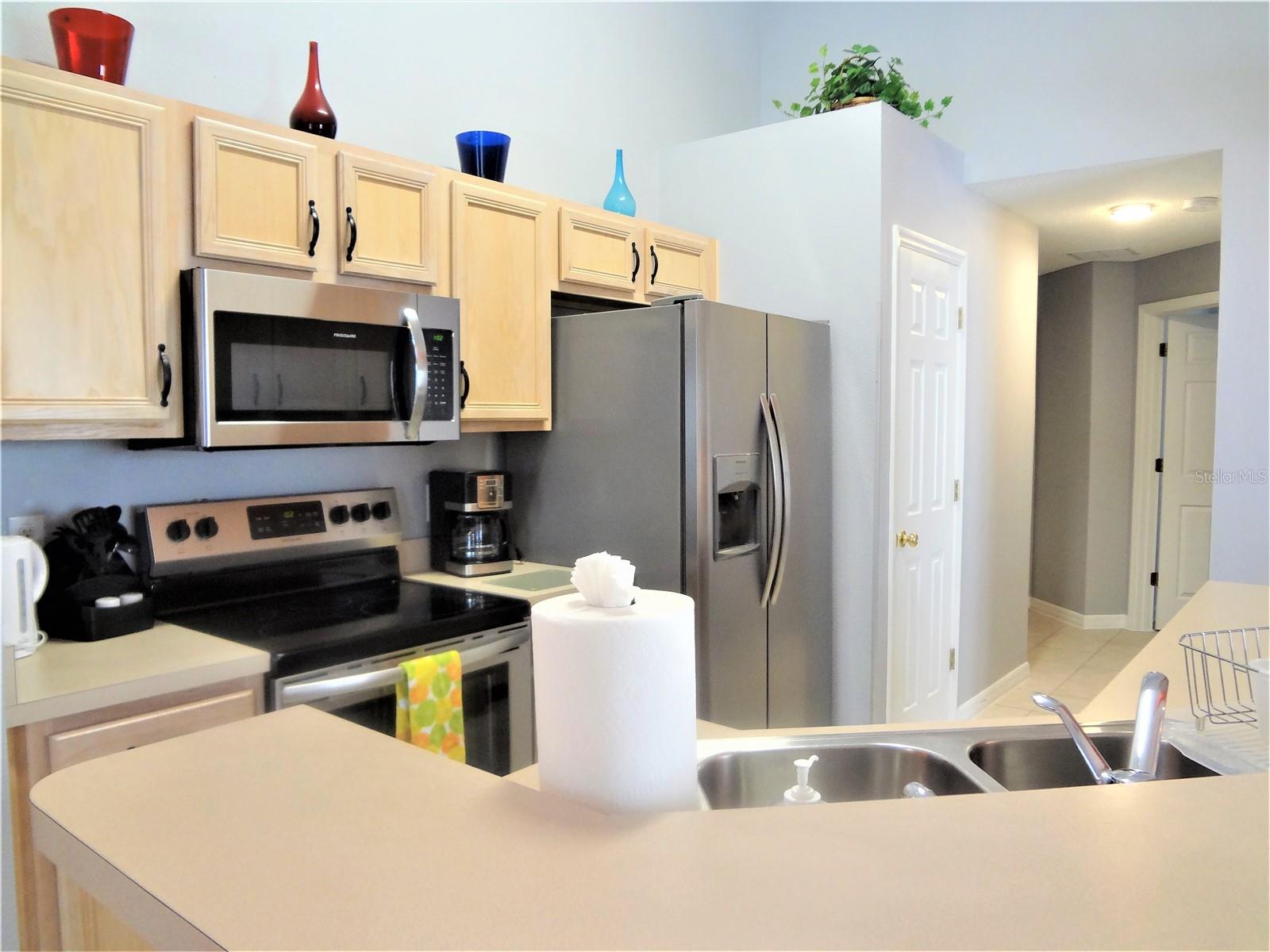 Image 6 of 28 For 8515 Sunrise Key Drive