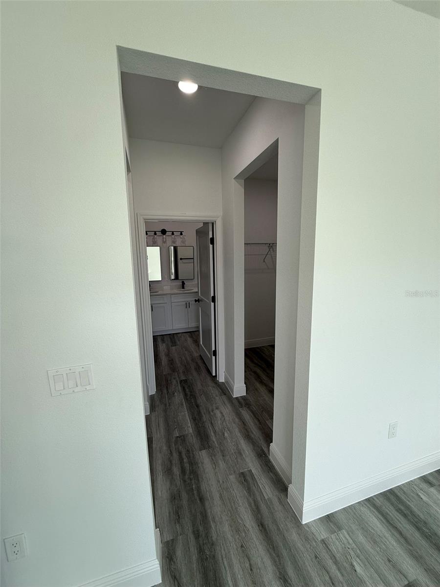 Image 10 of 26 For 3901 Sw 161st Loop