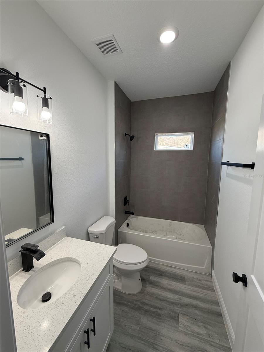 Image 22 of 26 For 3901 Sw 161st Loop