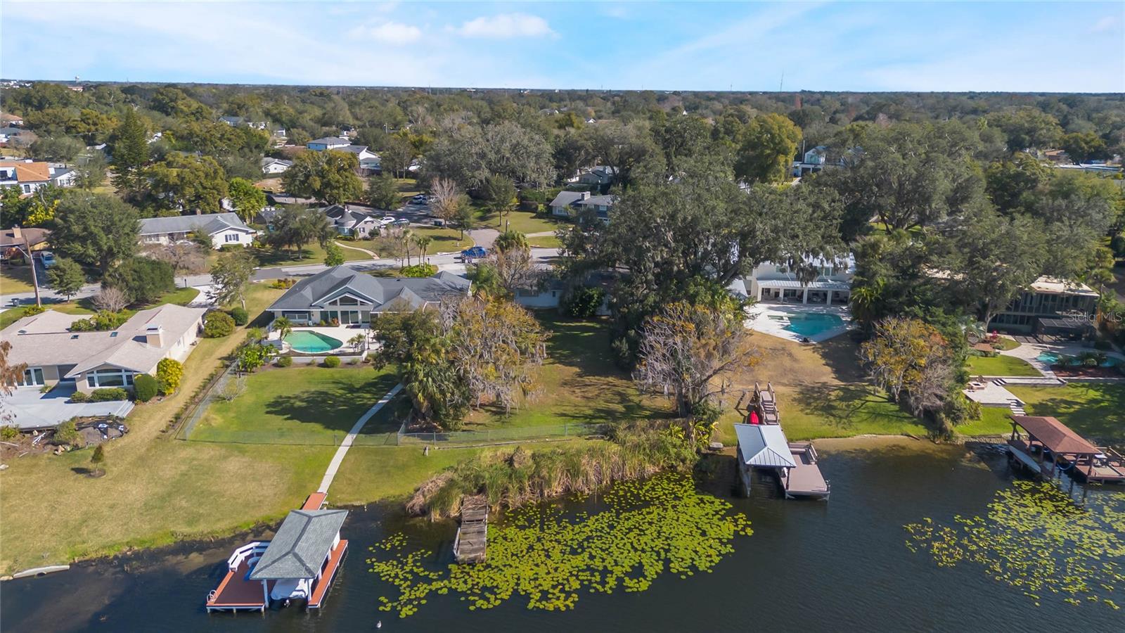 Image 8 of 32 For 681 Balmoral Road