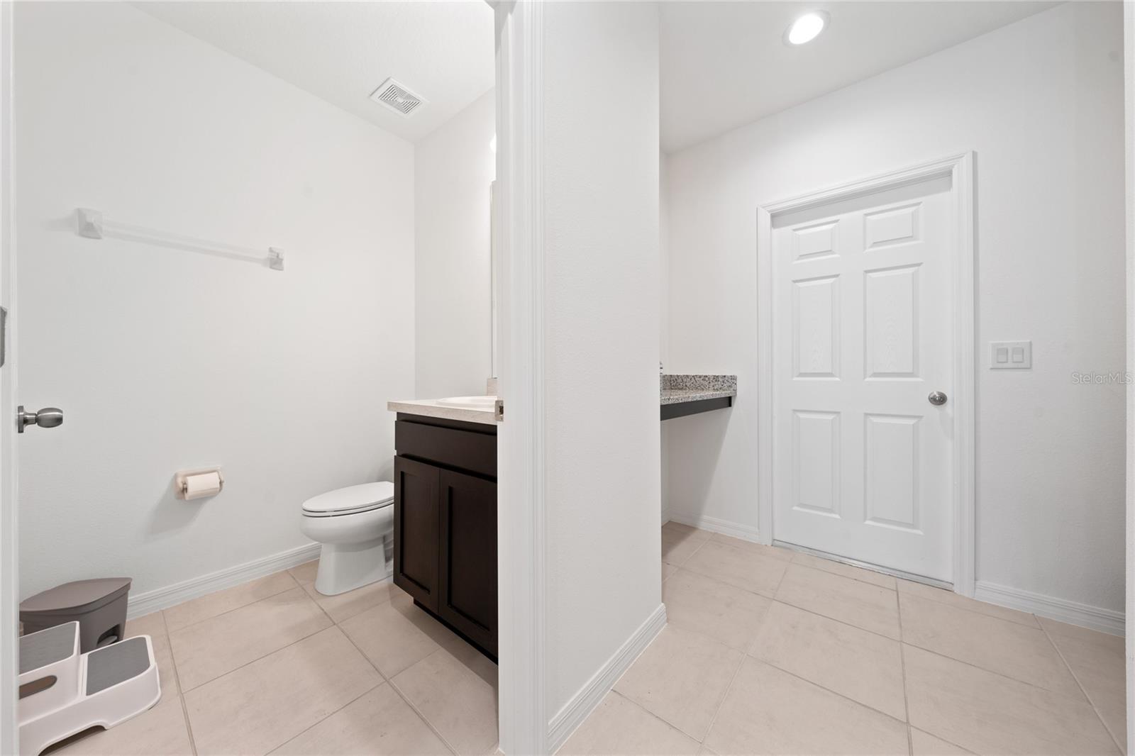 Image 13 of 27 For 1490 Woodmont Boulevard