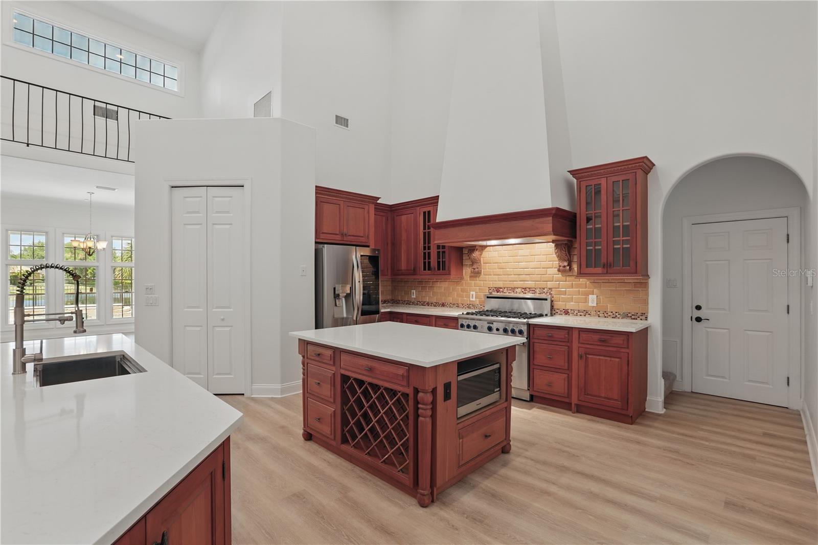 Image 10 of 47 For 6241 Blakeford Drive