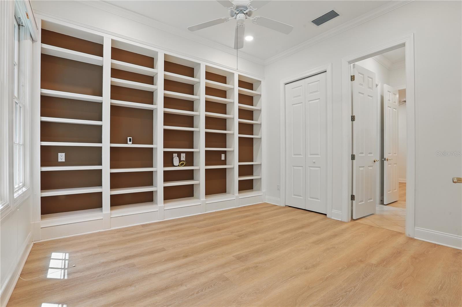 Image 16 of 47 For 6241 Blakeford Drive