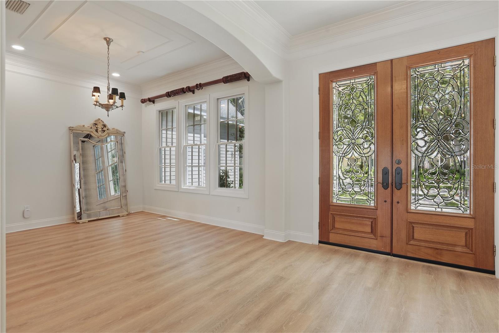 Image 4 of 47 For 6241 Blakeford Drive
