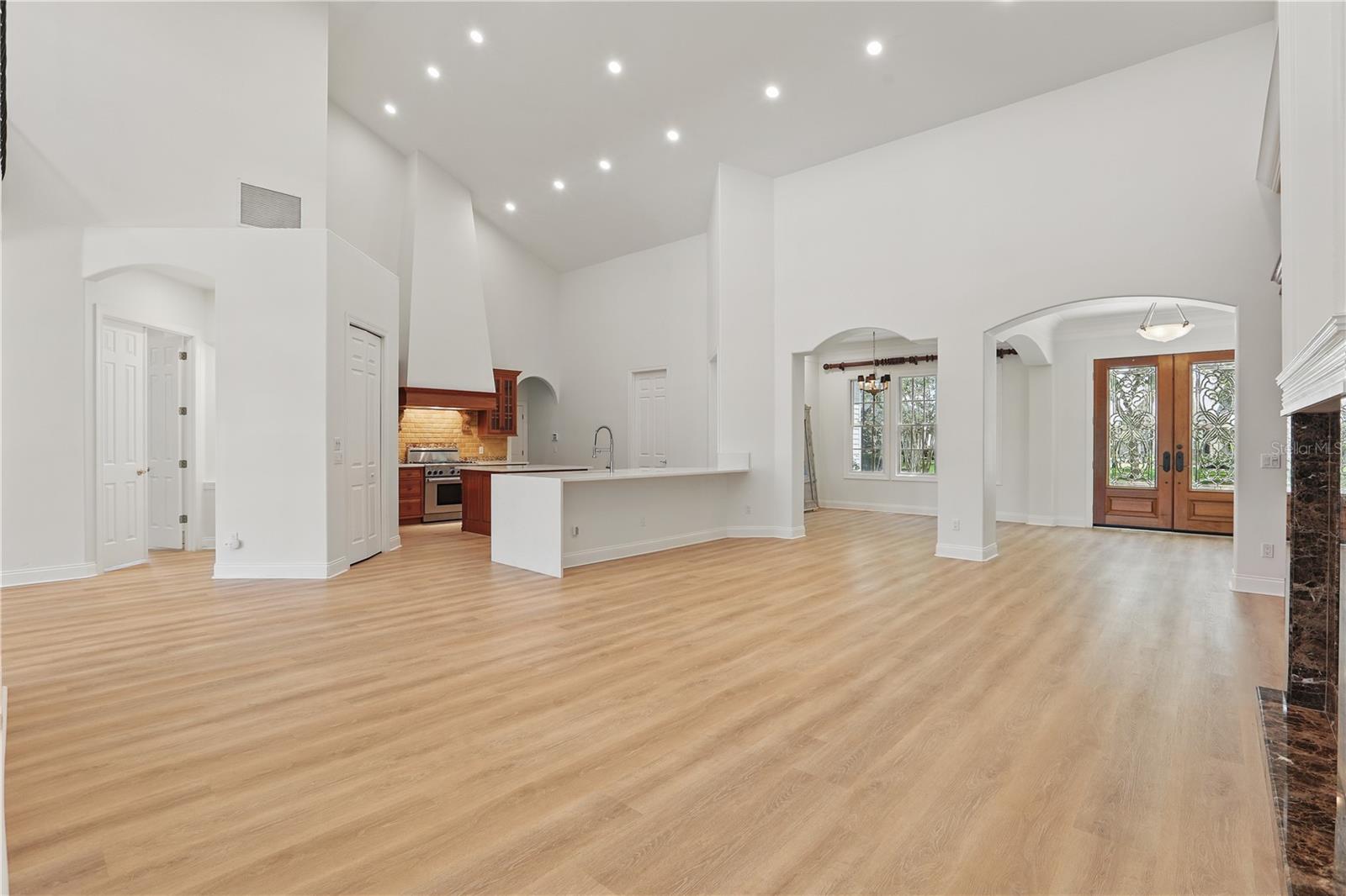Image 7 of 47 For 6241 Blakeford Drive