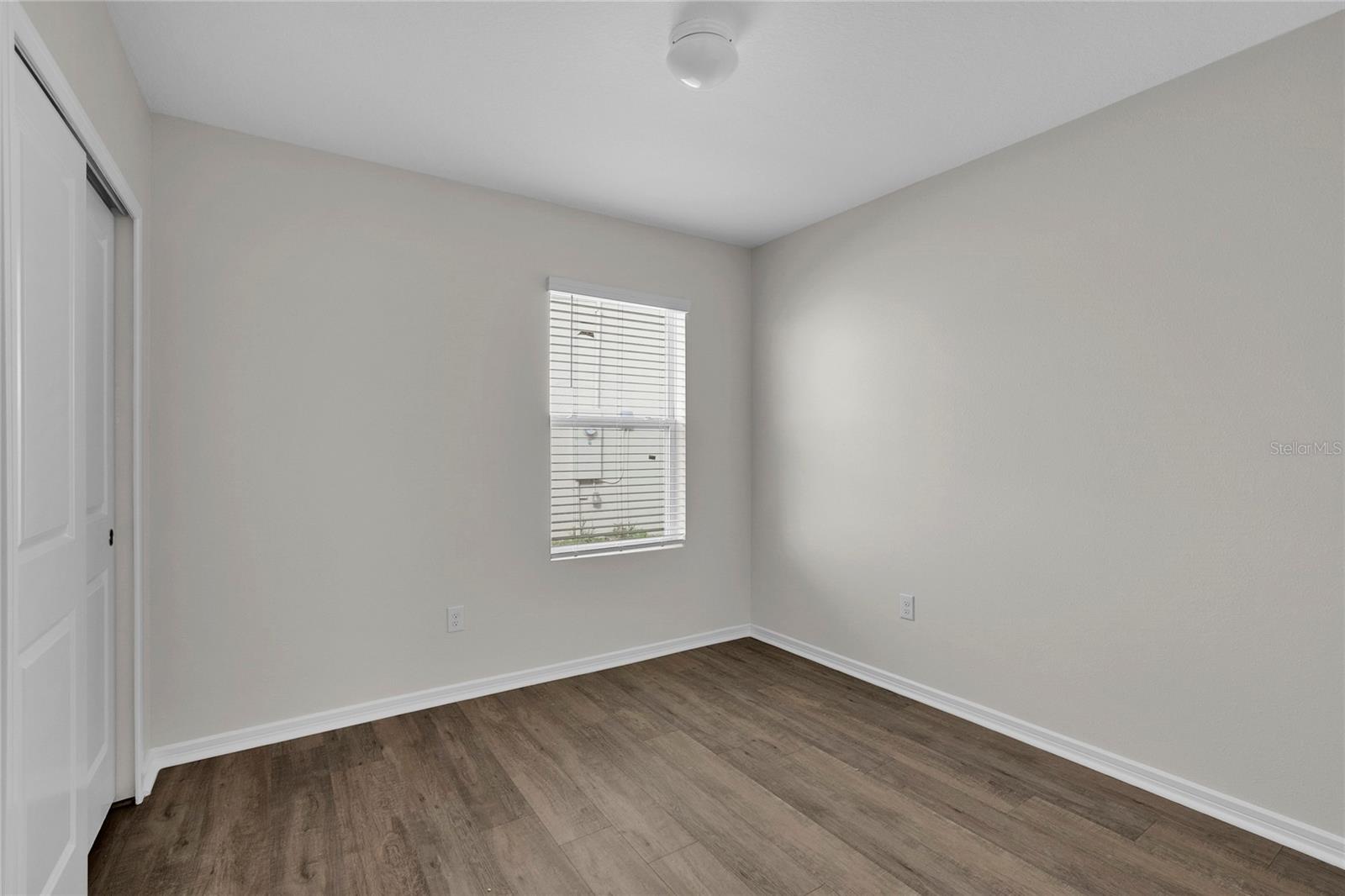 Image 4 of 10 For 7425 Catania Loop