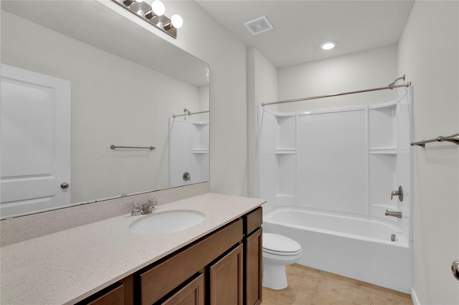 Image 5 of 10 For 7425 Catania Loop