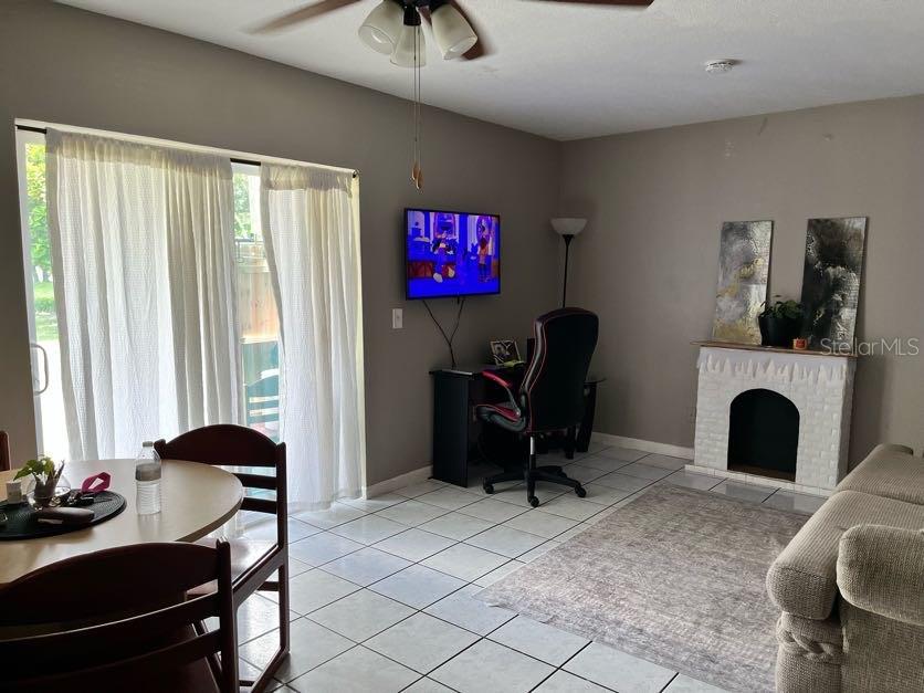 Image 2 of 5 For 5885 Dahlia Drive 31-116