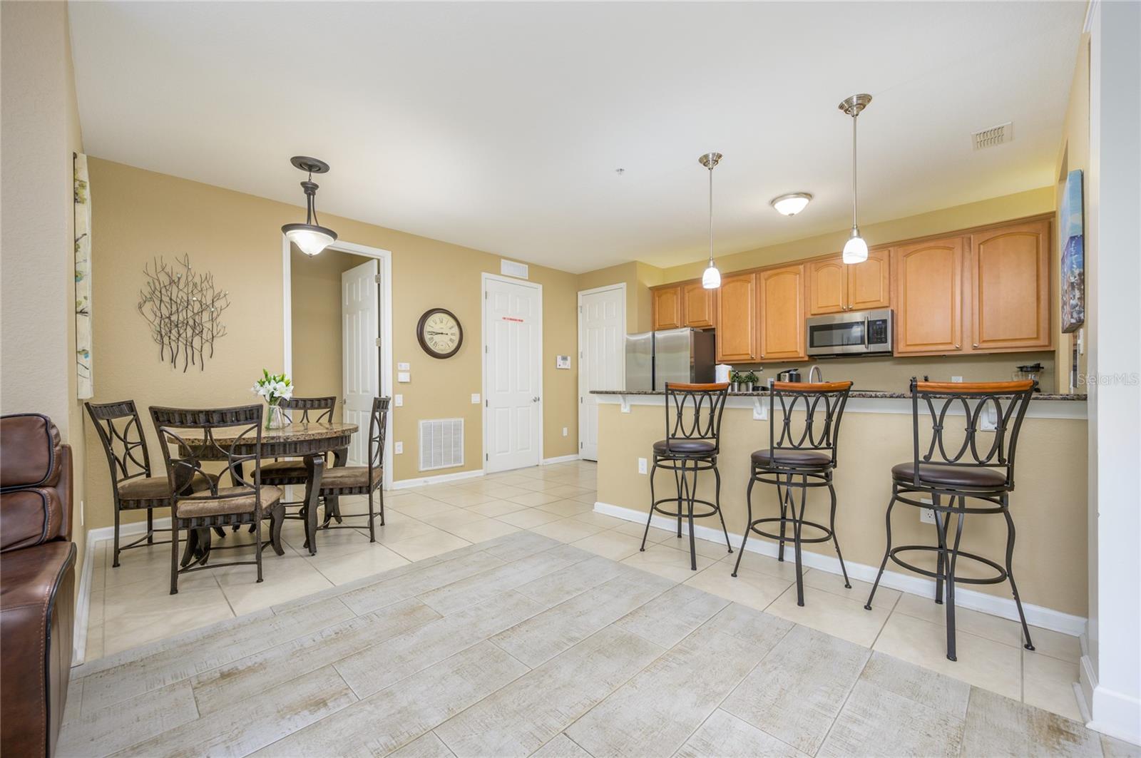 Image 12 of 51 For 5012 Shoreway Loop 10207