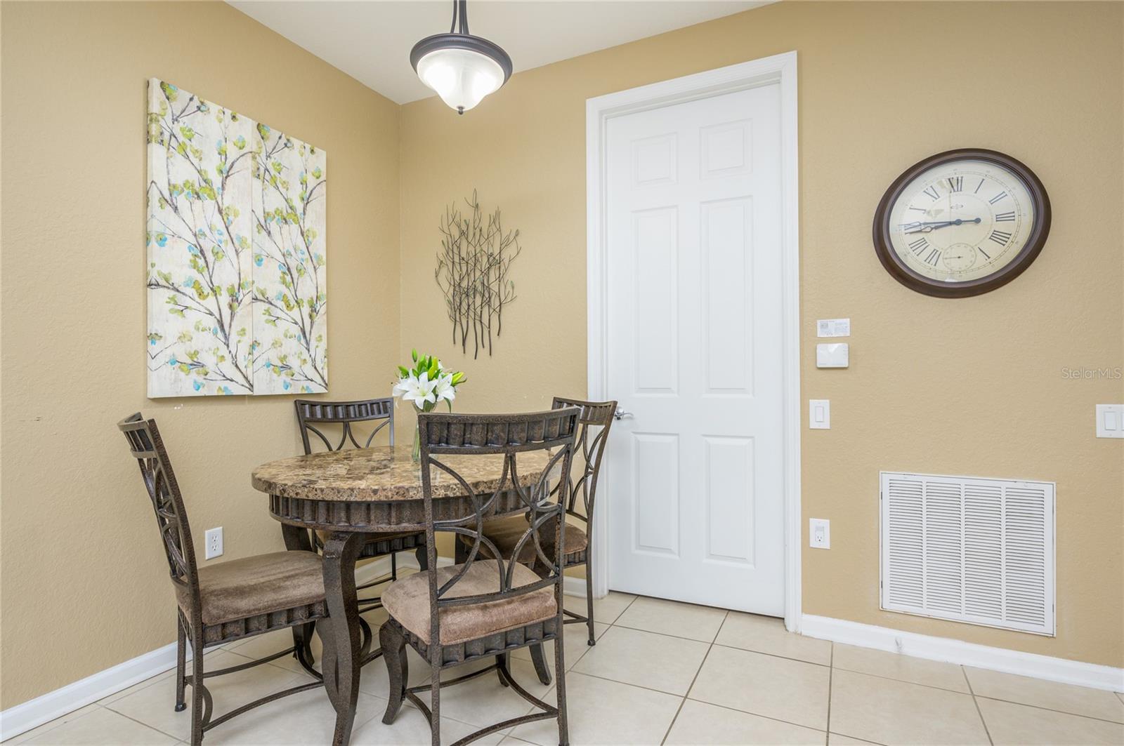 Image 14 of 51 For 5012 Shoreway Loop 10207