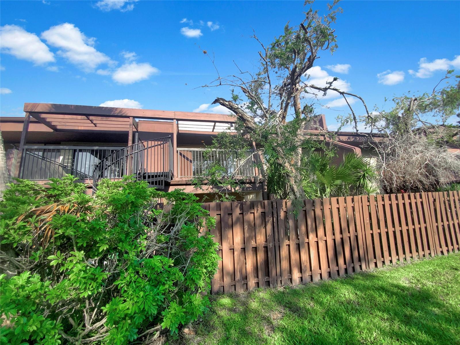 Listing photo id 22 for 705 Village Drive N 205