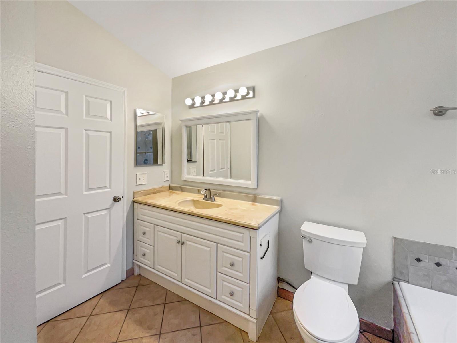 Image 16 of 23 For 311 Silver Pine Drive