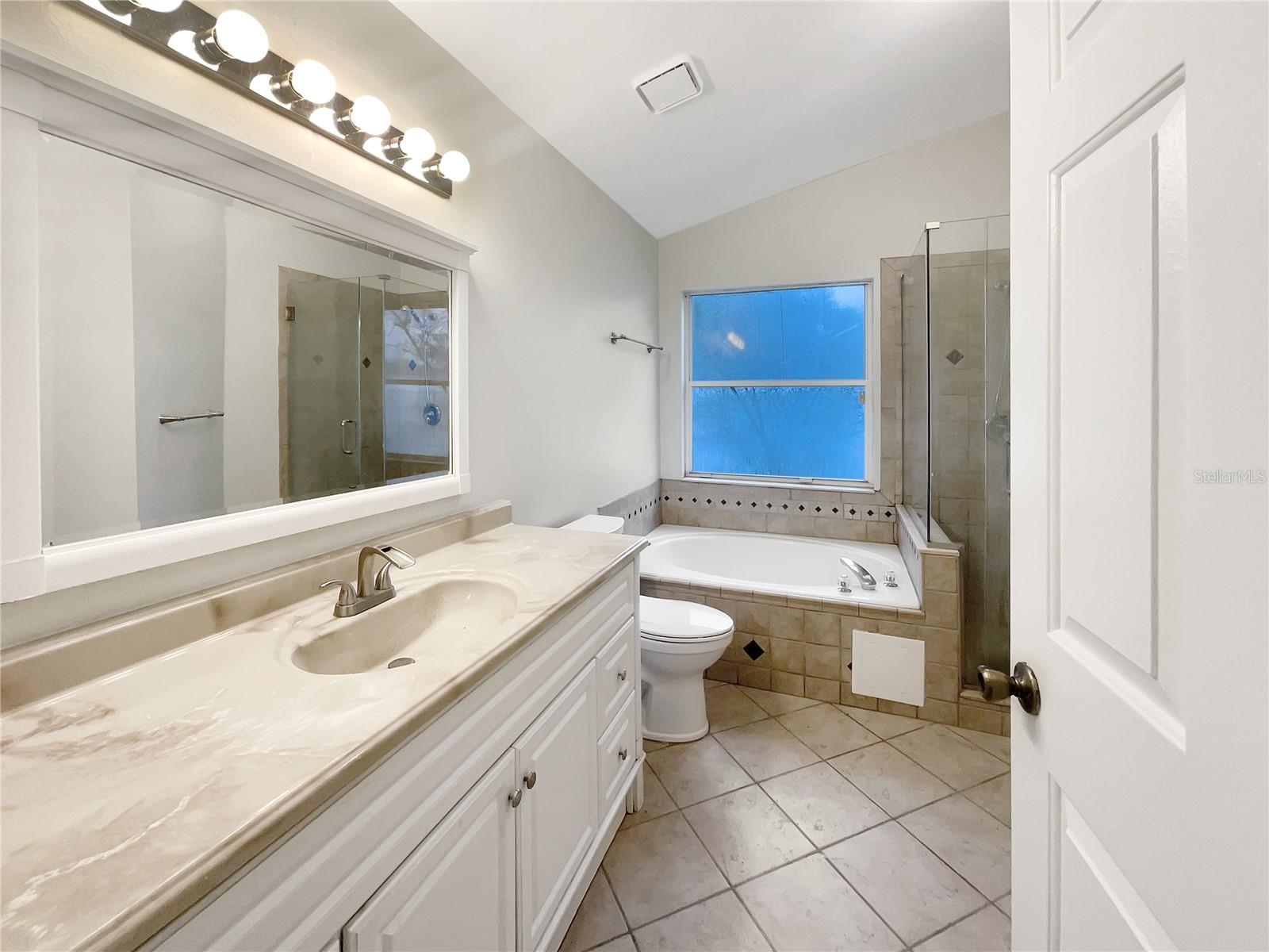 Image 17 of 23 For 311 Silver Pine Drive