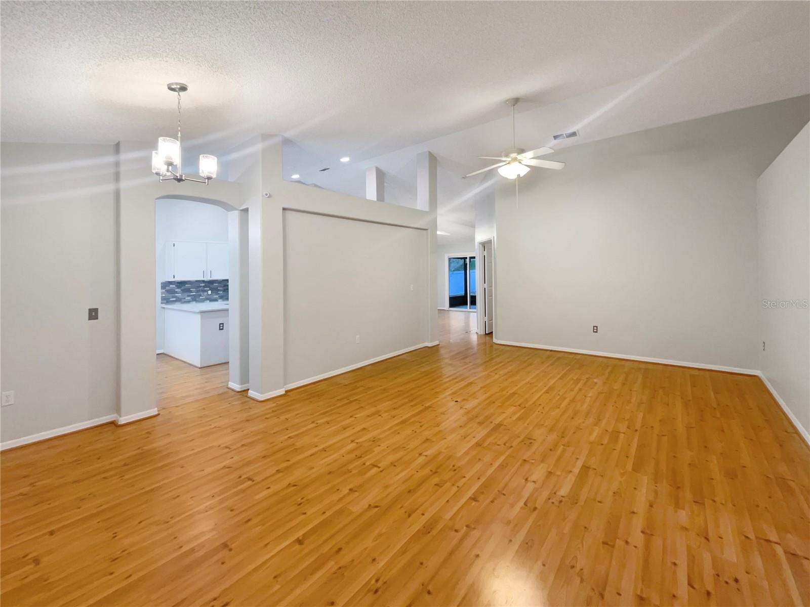 Image 21 of 23 For 311 Silver Pine Drive