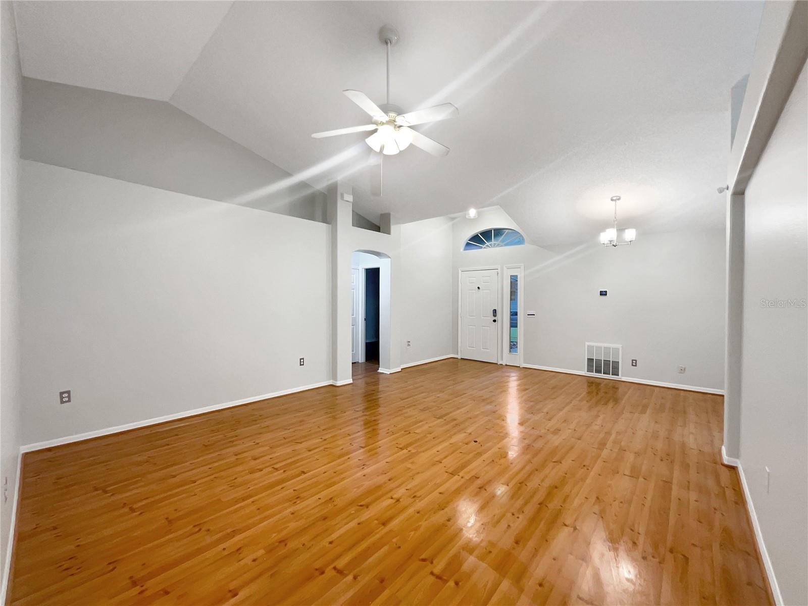 Image 3 of 23 For 311 Silver Pine Drive