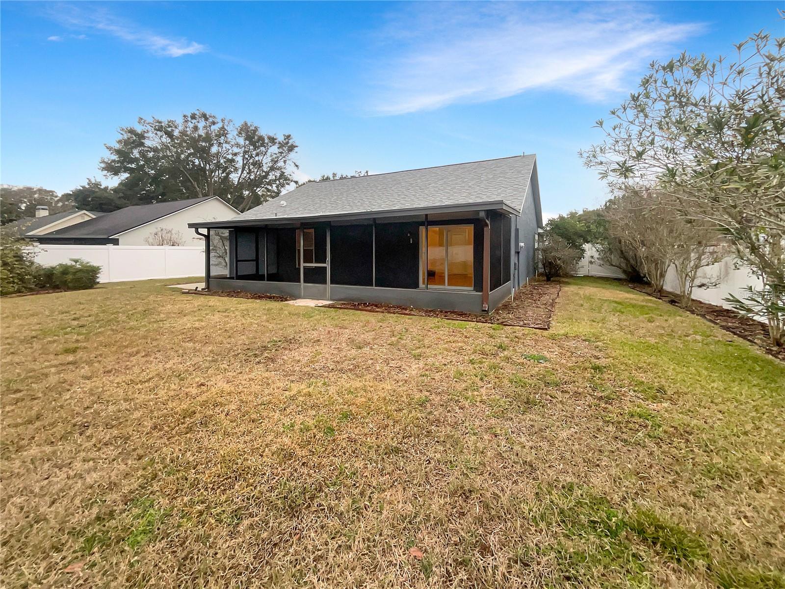 Image 8 of 23 For 311 Silver Pine Drive
