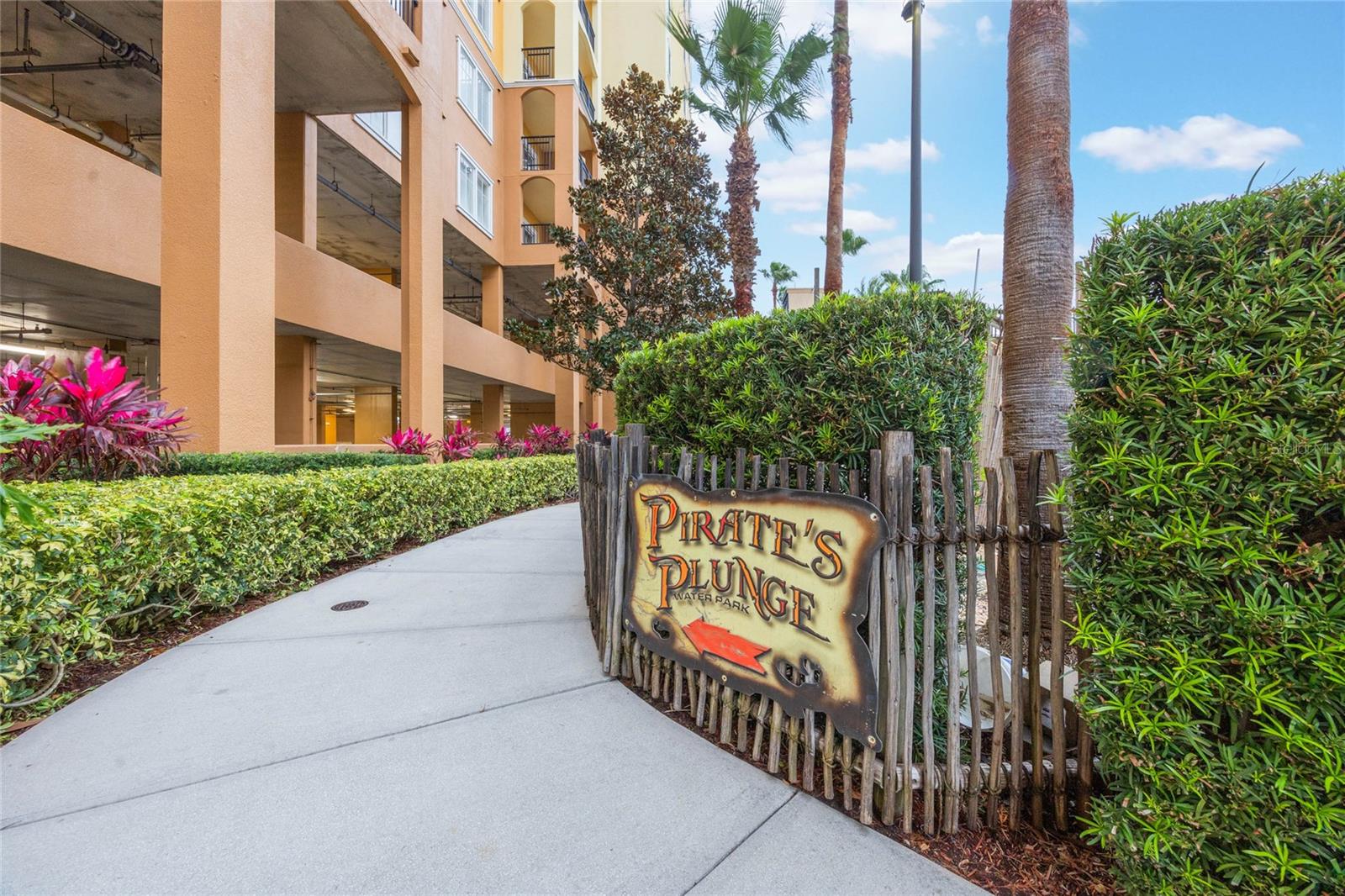 Image 31 of 35 For 8101 Resort Village Drive 31308