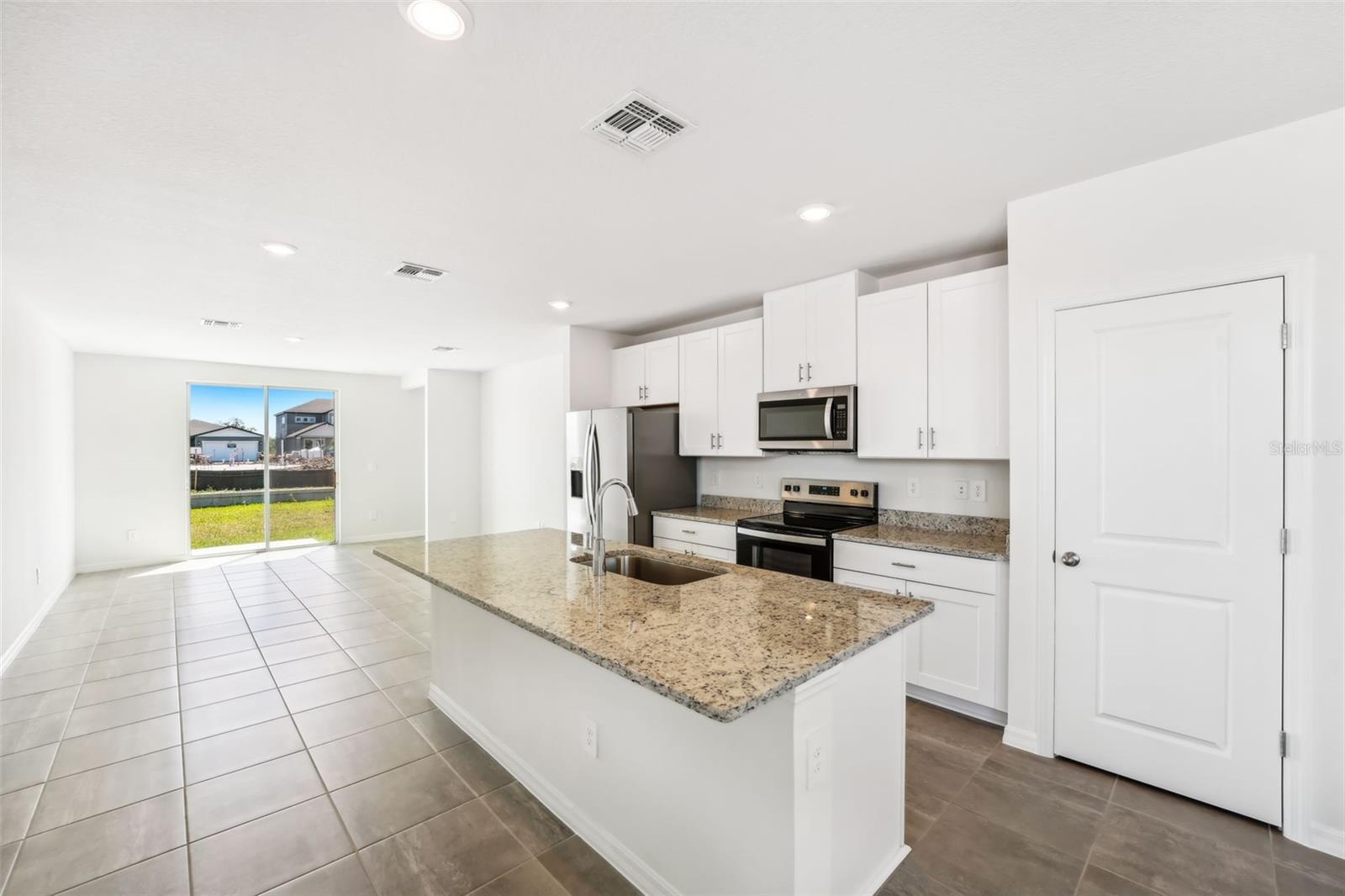 Image 14 of 31 For 1876 Brekey Way