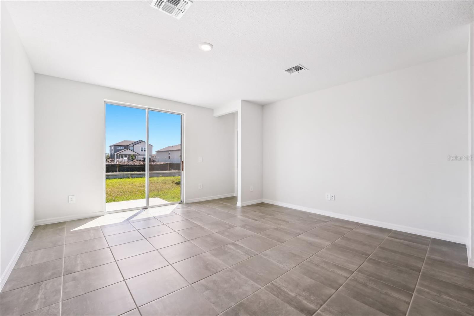 Image 19 of 31 For 1876 Brekey Way